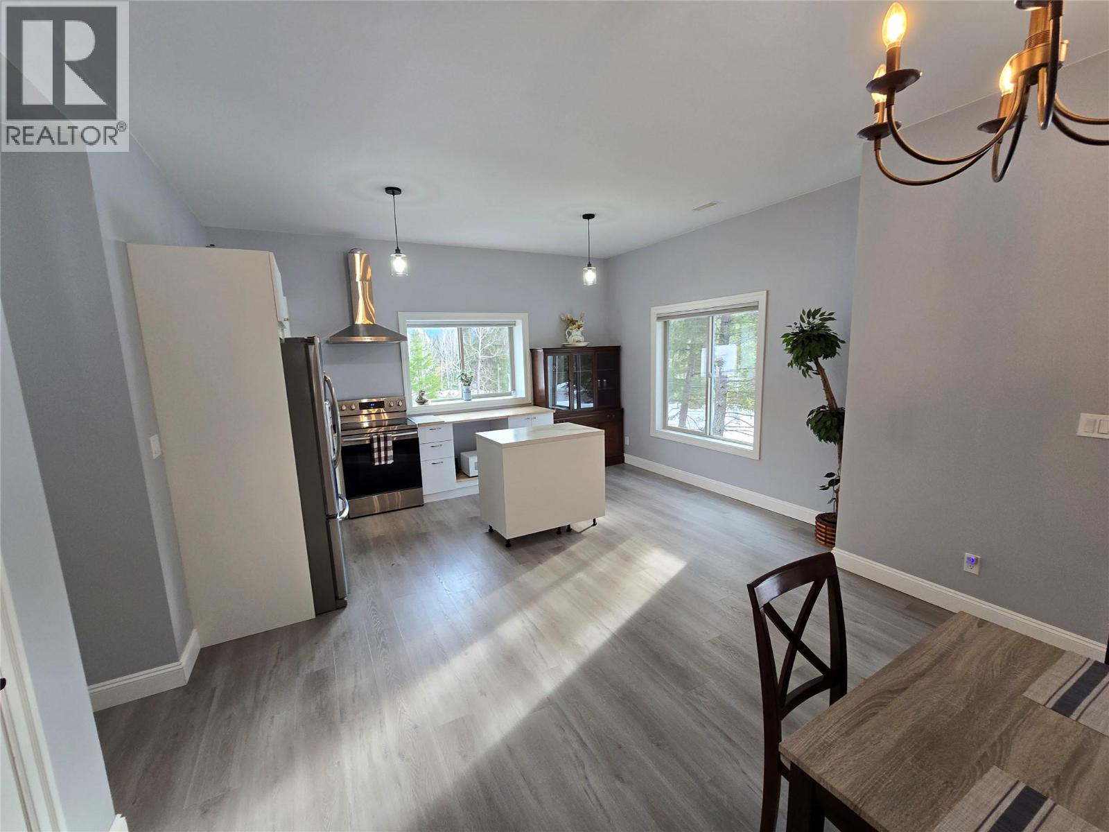 565 Clearwater Valley Road, Clearwater