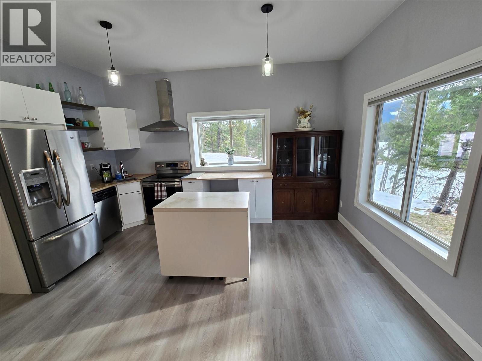 565 Clearwater Valley Road, Clearwater