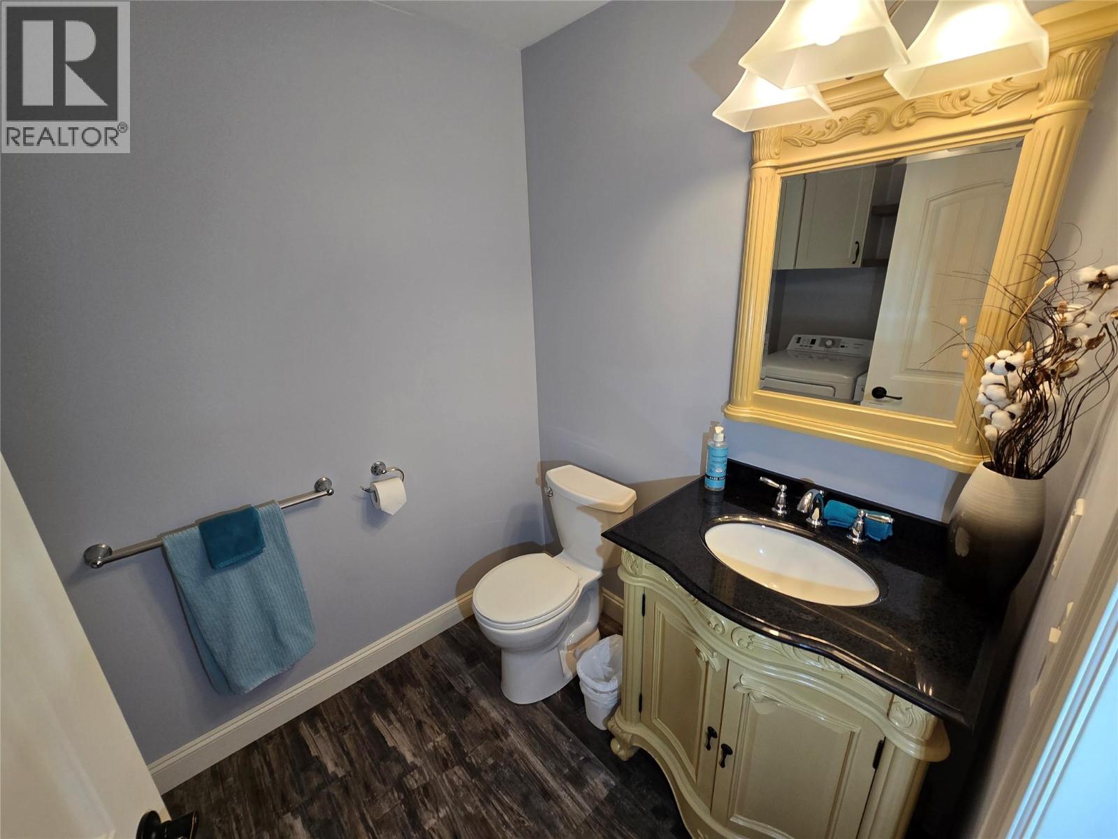 565 Clearwater Valley Road - 30