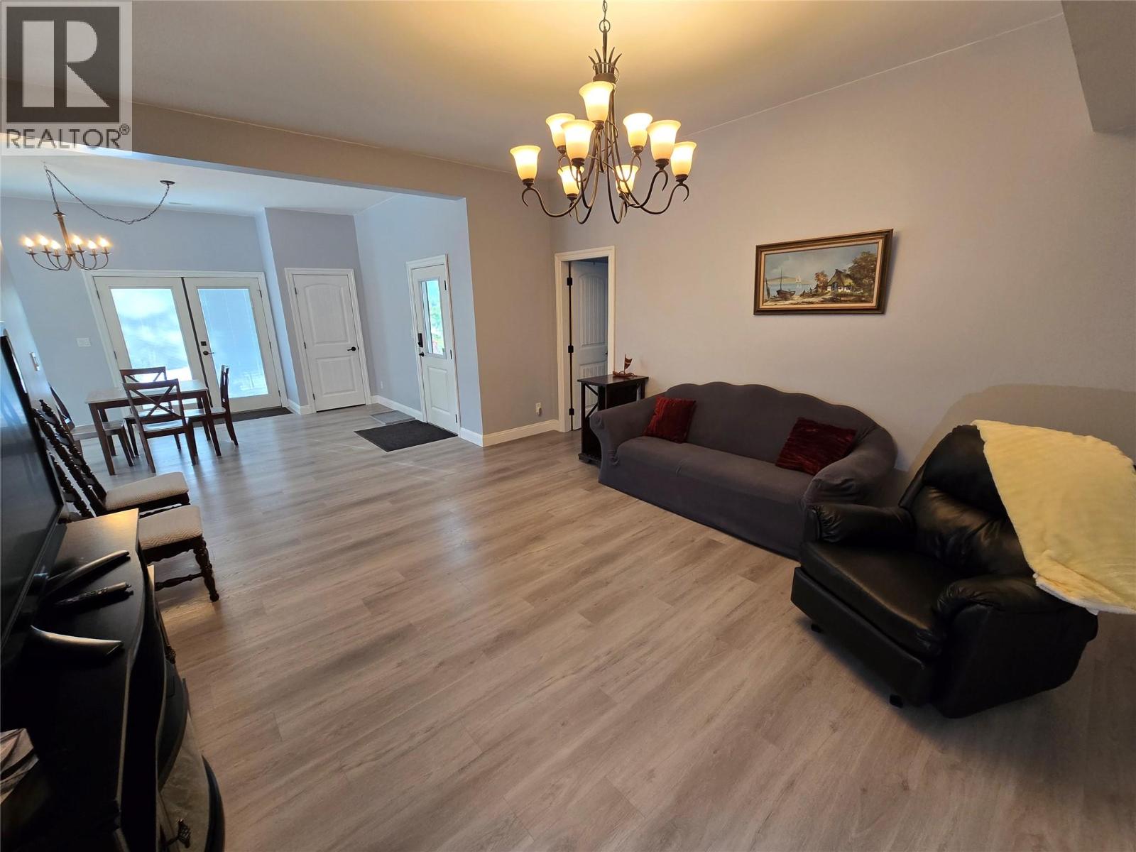 565 Clearwater Valley Road, Clearwater