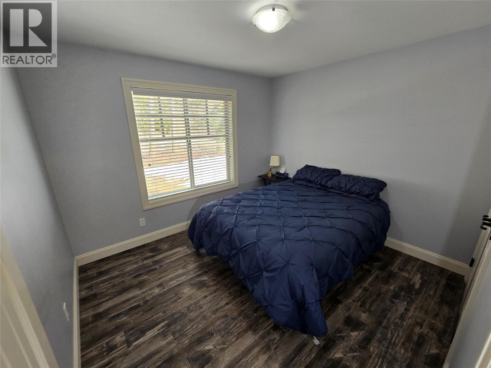 565 Clearwater Valley Road - 33