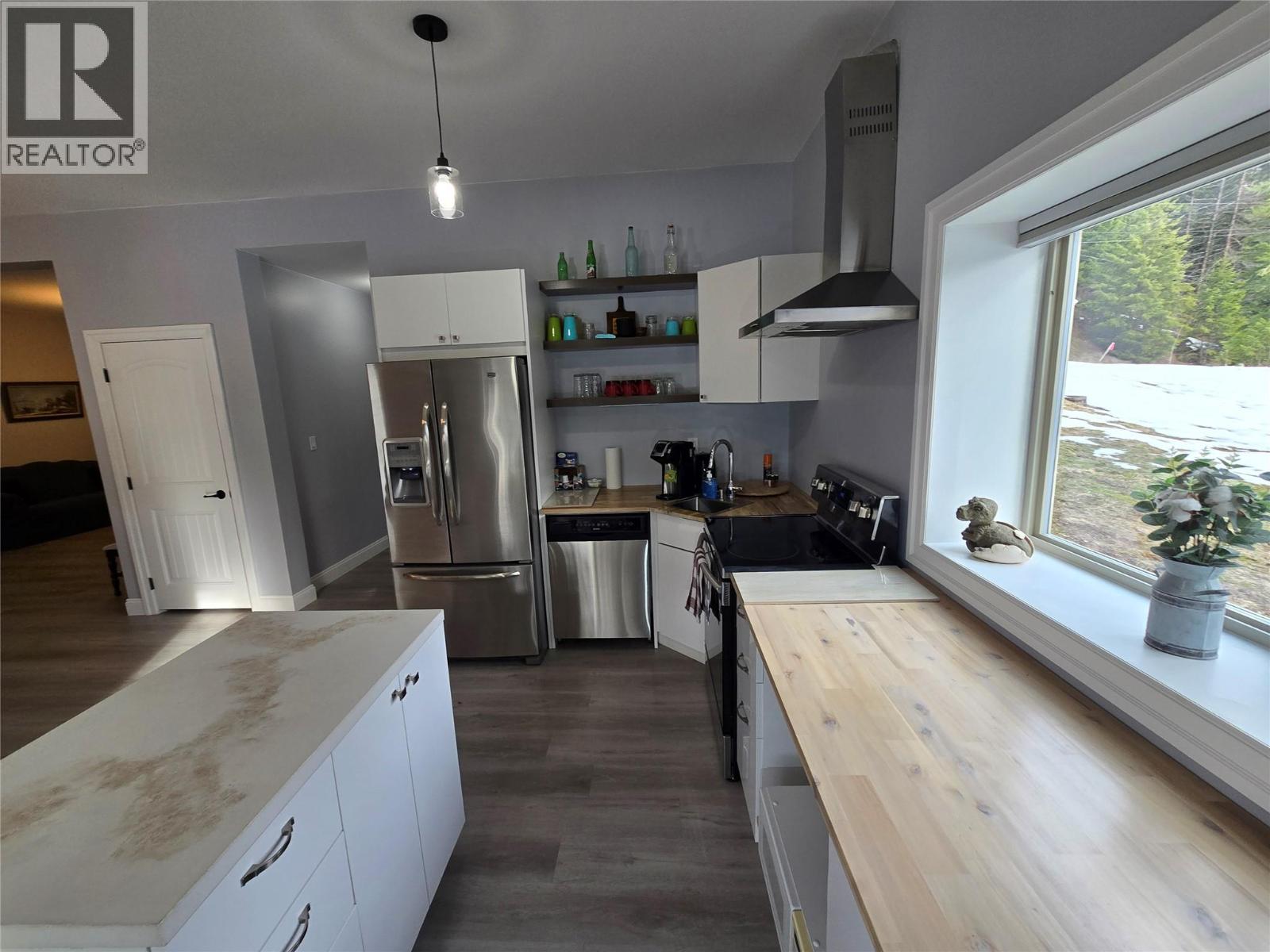 565 Clearwater Valley Road, Clearwater