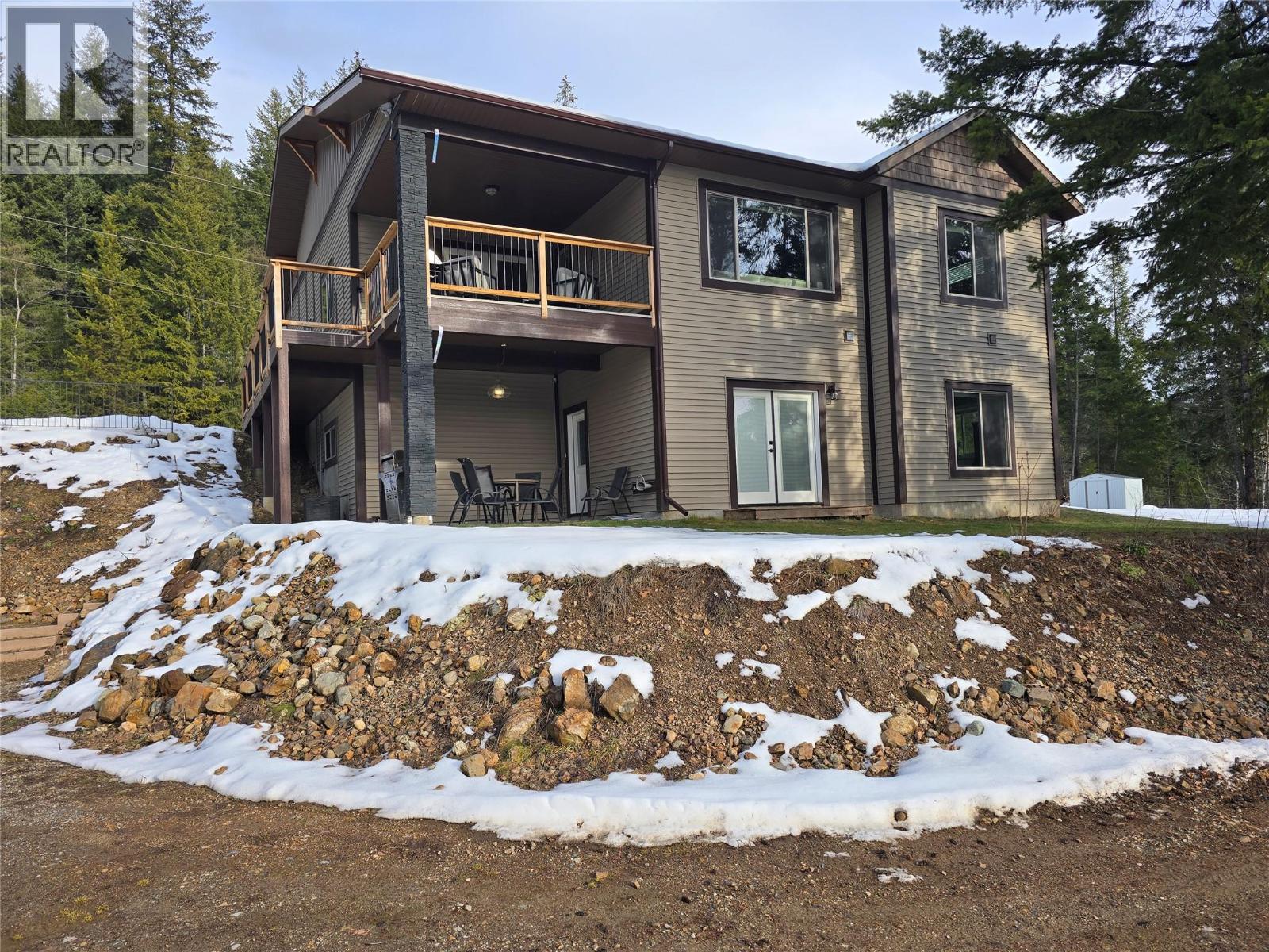 565 Clearwater Valley Road, Clearwater