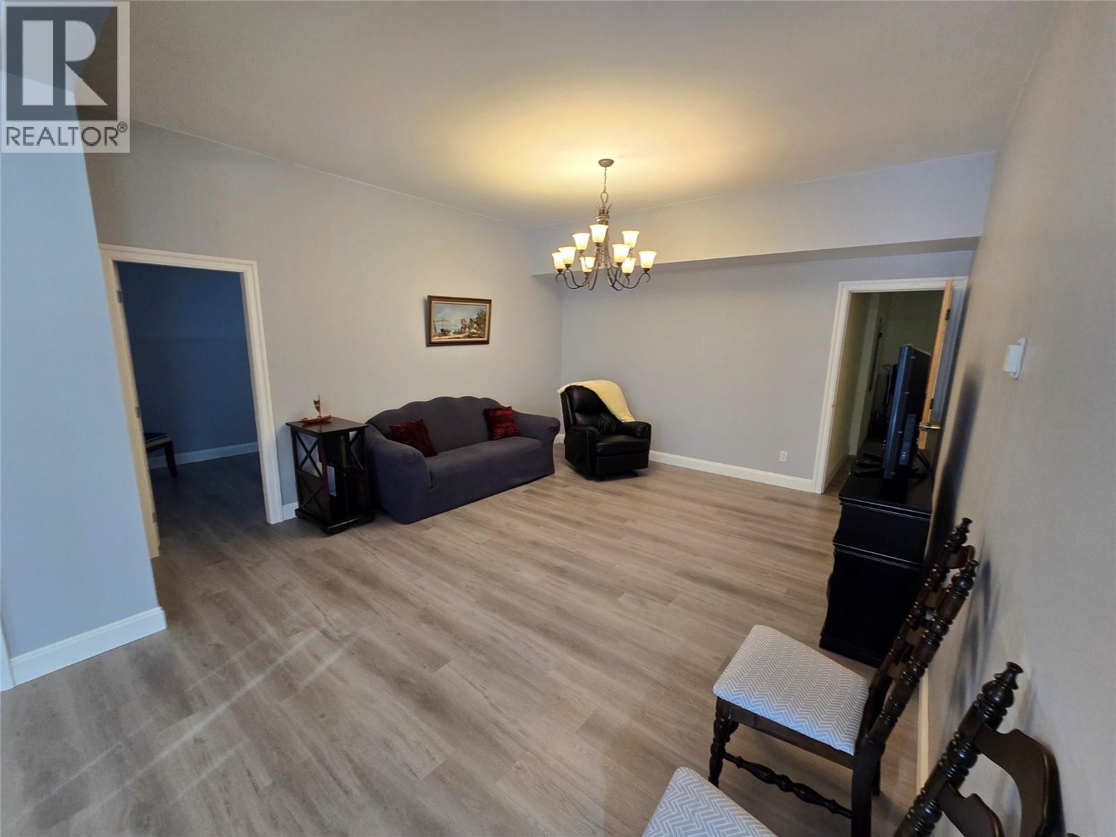 565 Clearwater Valley Road, Clearwater