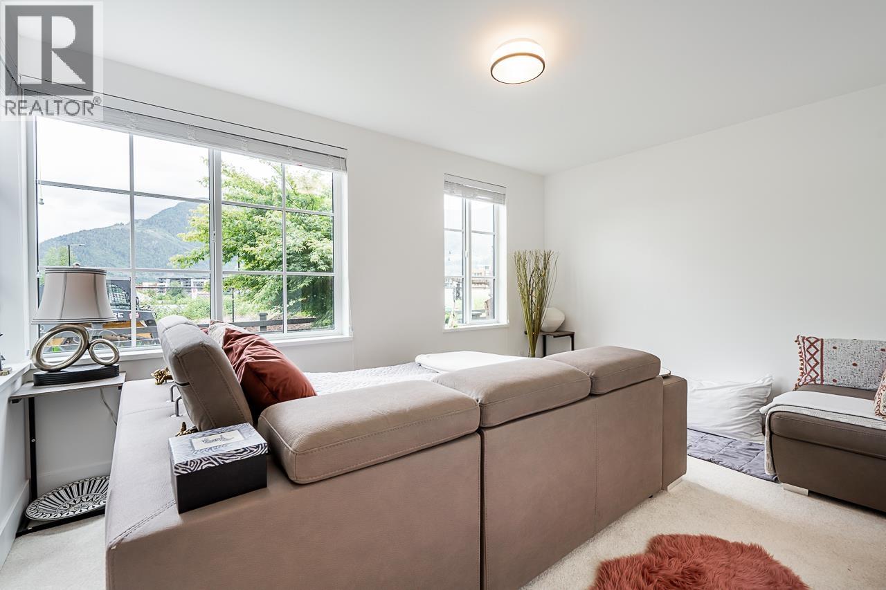 37981 HELM WAY, Squamish