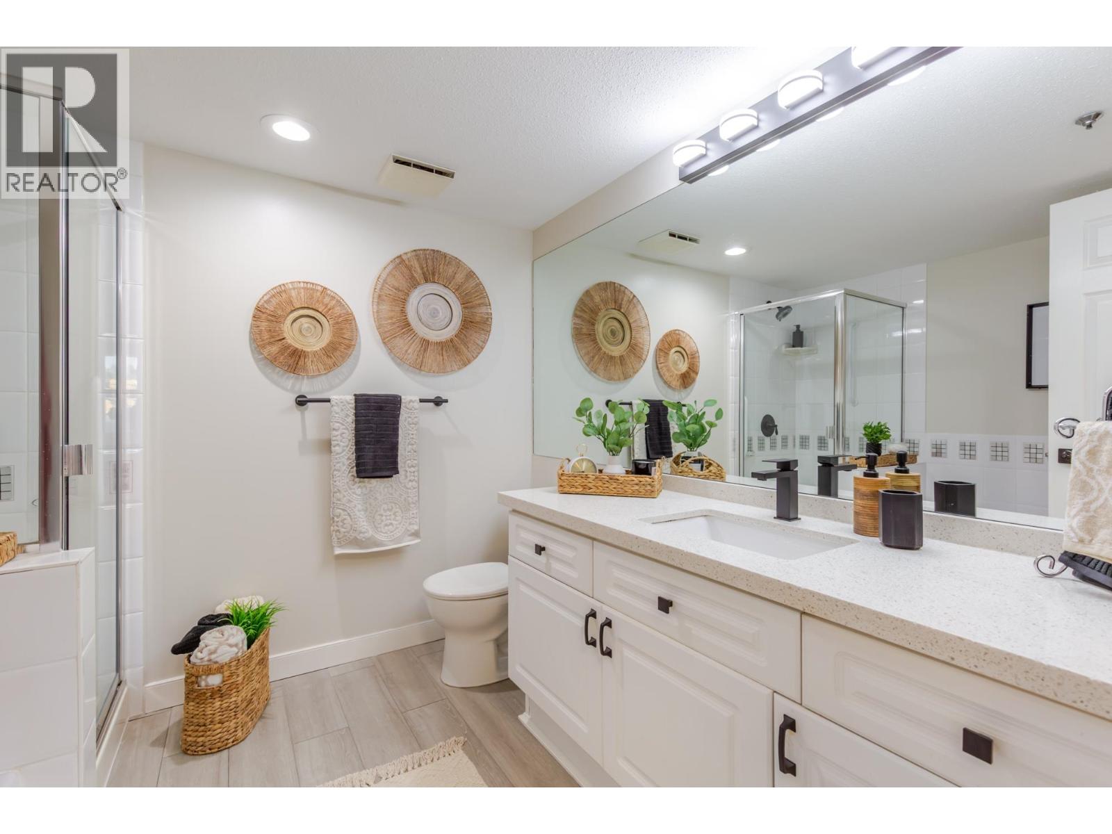 211 19142 122 AVENUE, Pitt Meadows