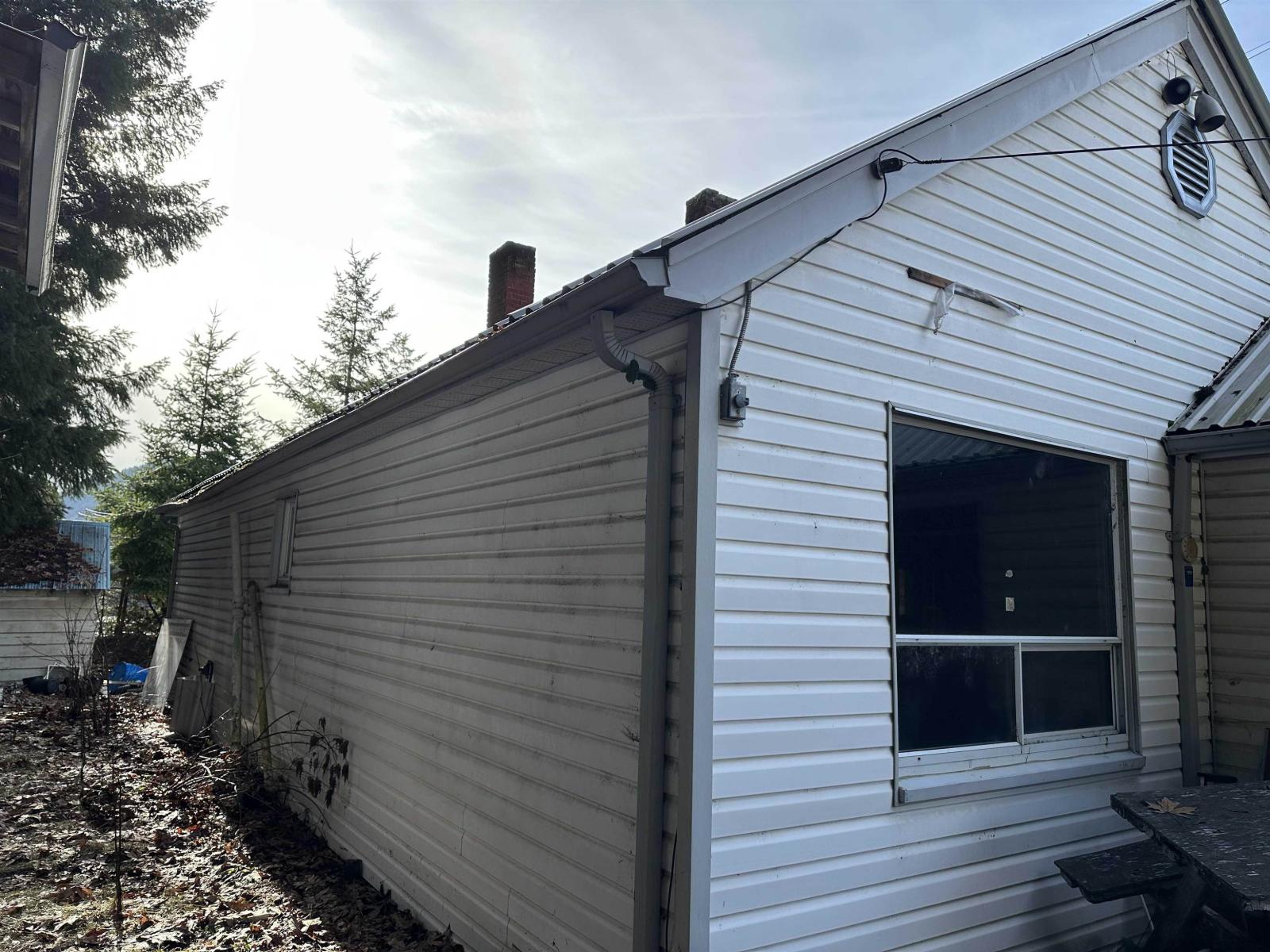 House in Boston Bar / Lytton - Image 2