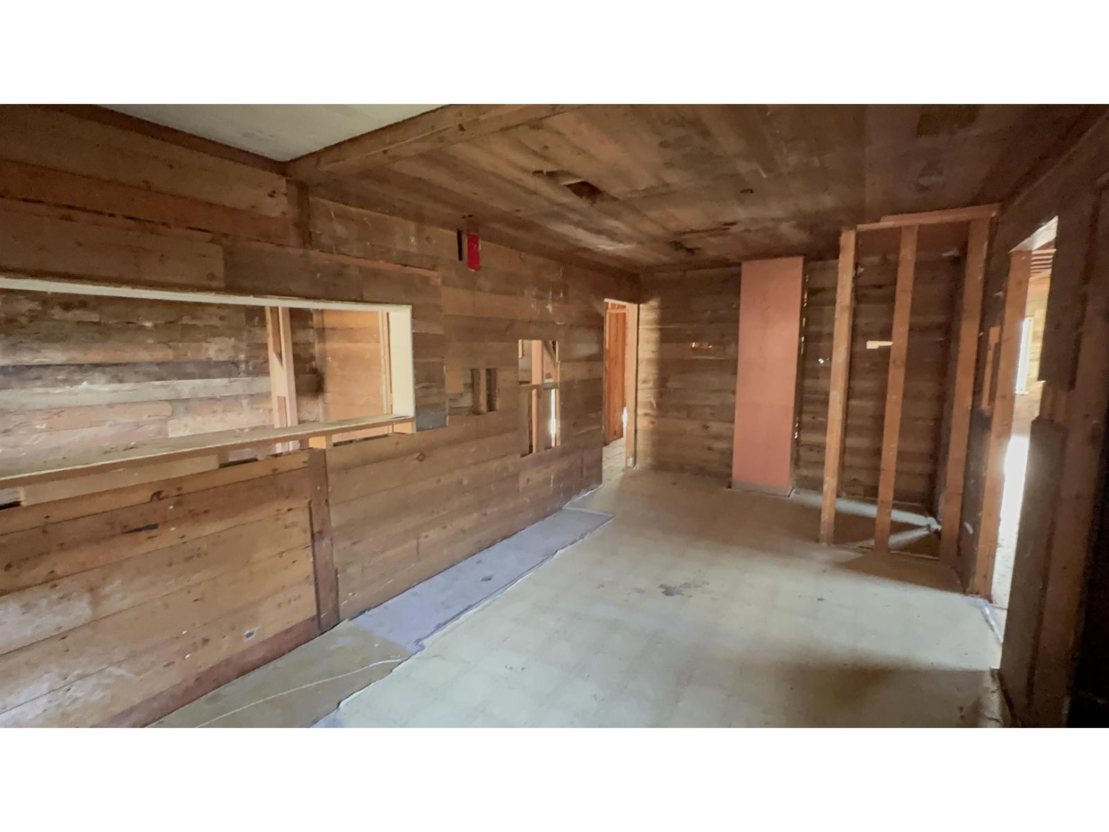 House in Boston Bar / Lytton - Image 11