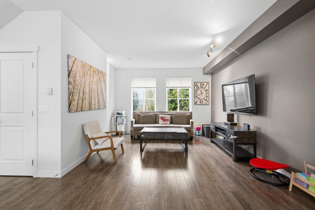 #10-10735 84 Avenue, Delta