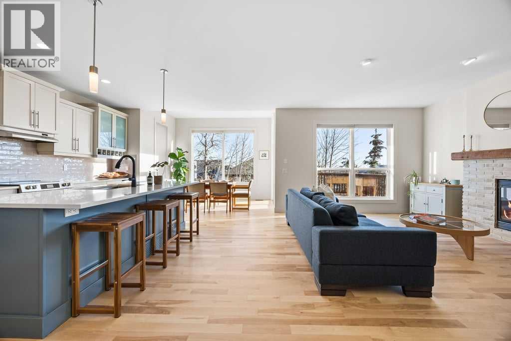 Single Family House for Sale in  Cortina Way SW Springbank Hill Calgary 