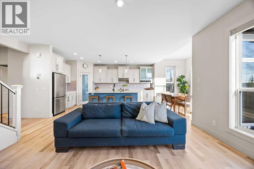 Single Family House for Sale in  Cortina Way SW Springbank Hill Calgary 