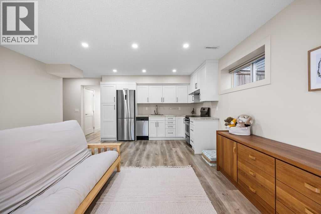 Single Family House for Sale in  Cortina Way SW Springbank Hill Calgary 