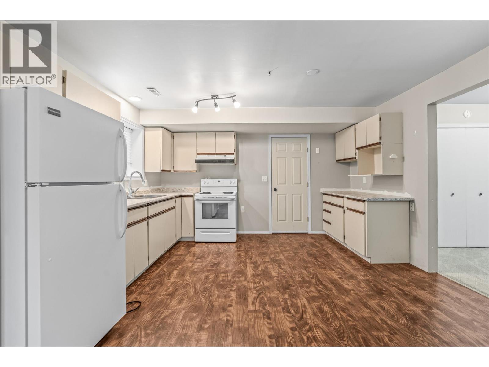 2825 Richfield Drive, Vernon