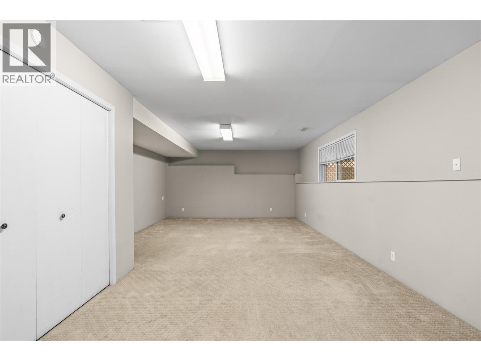 2825 Richfield Drive, Vernon