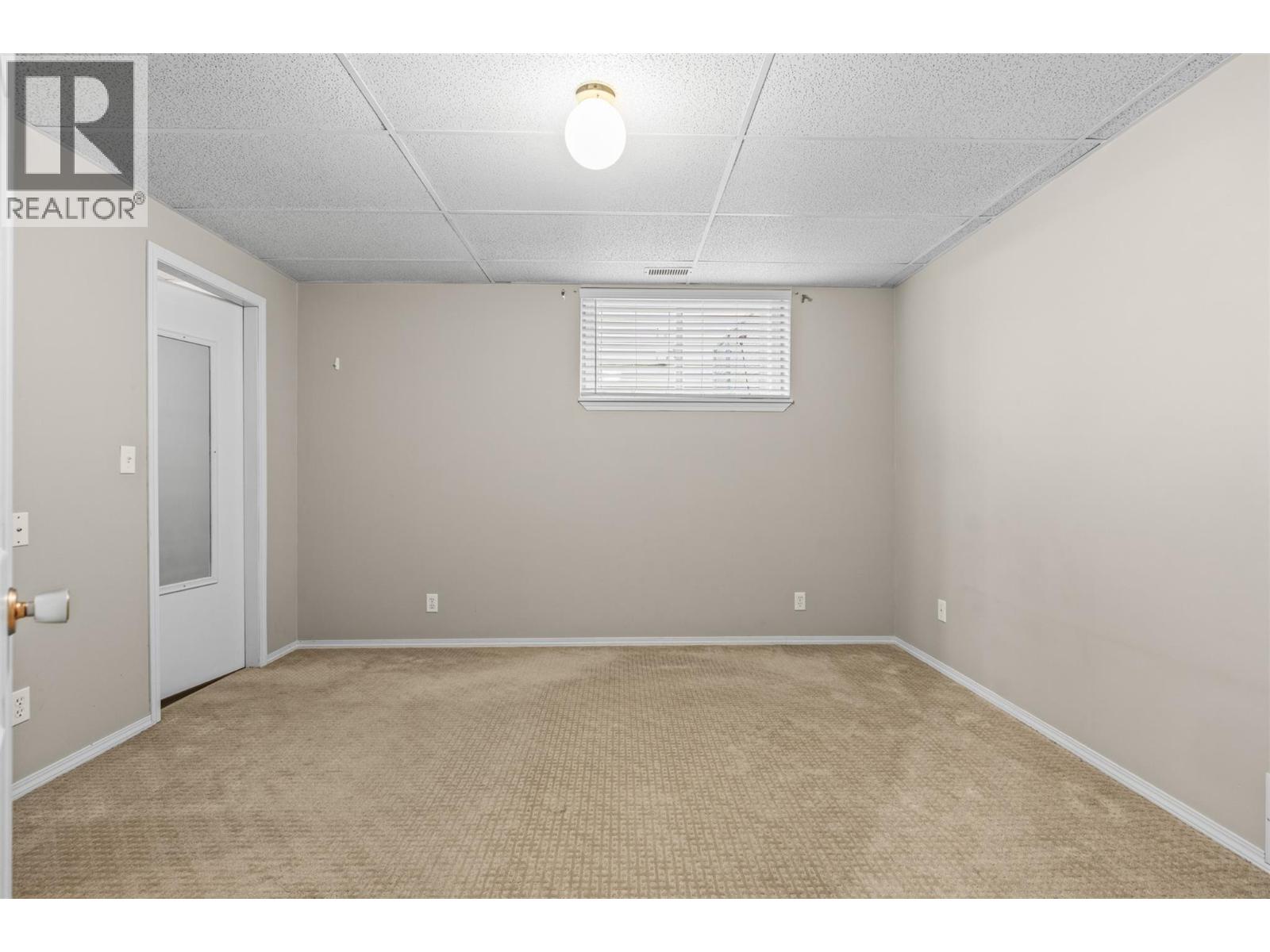 2825 Richfield Drive, Vernon