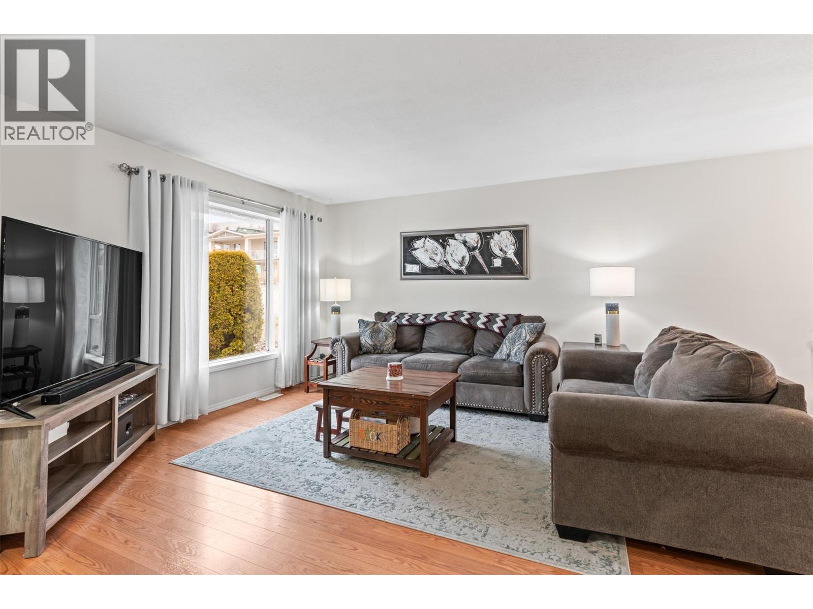 2825 Richfield Drive, Vernon