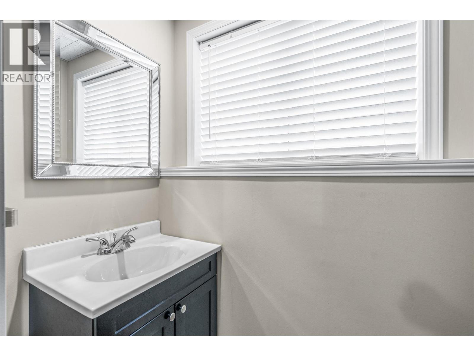 2825 Richfield Drive, Vernon