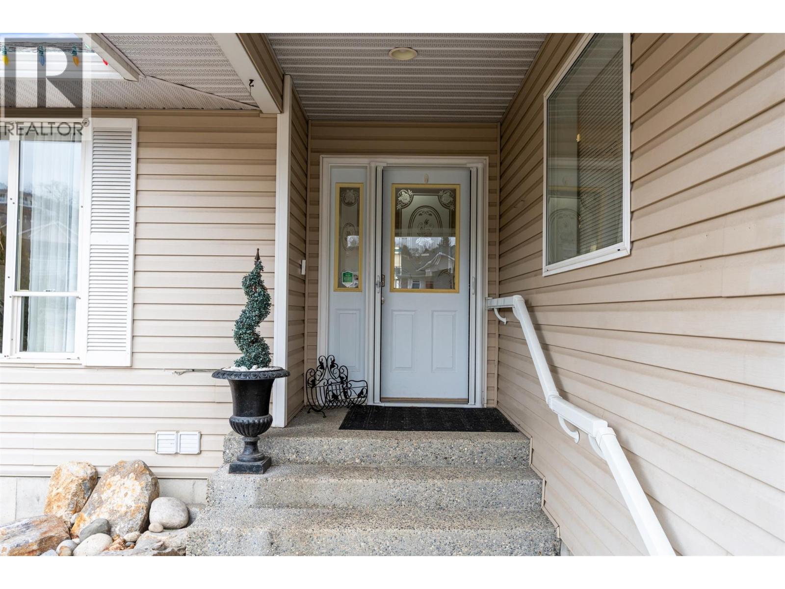 2825 Richfield Drive, Vernon