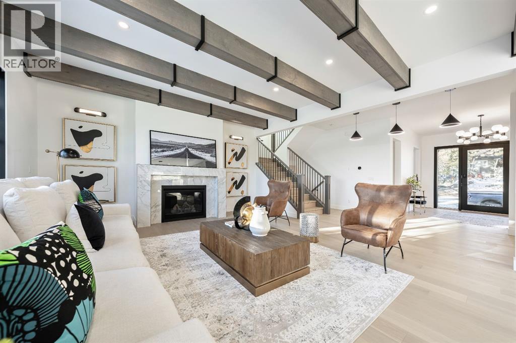 Single Family House for Sale in  Cannon Road NW Charleswood Calgary 