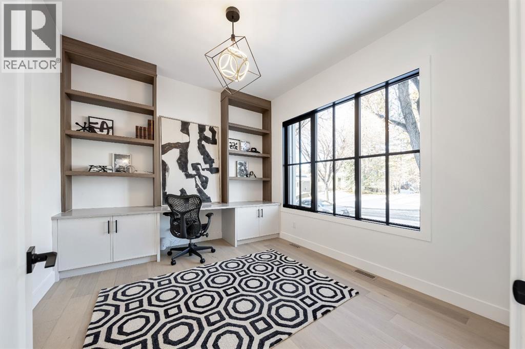 Single Family House for Sale in  Cannon Road NW Charleswood Calgary 