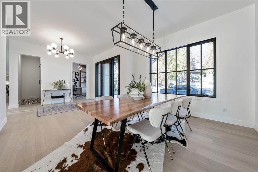 Single Family House for Sale in  Cannon Road NW Charleswood Calgary 