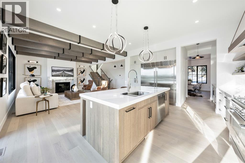 Single Family House for Sale in  Cannon Road NW Charleswood Calgary 