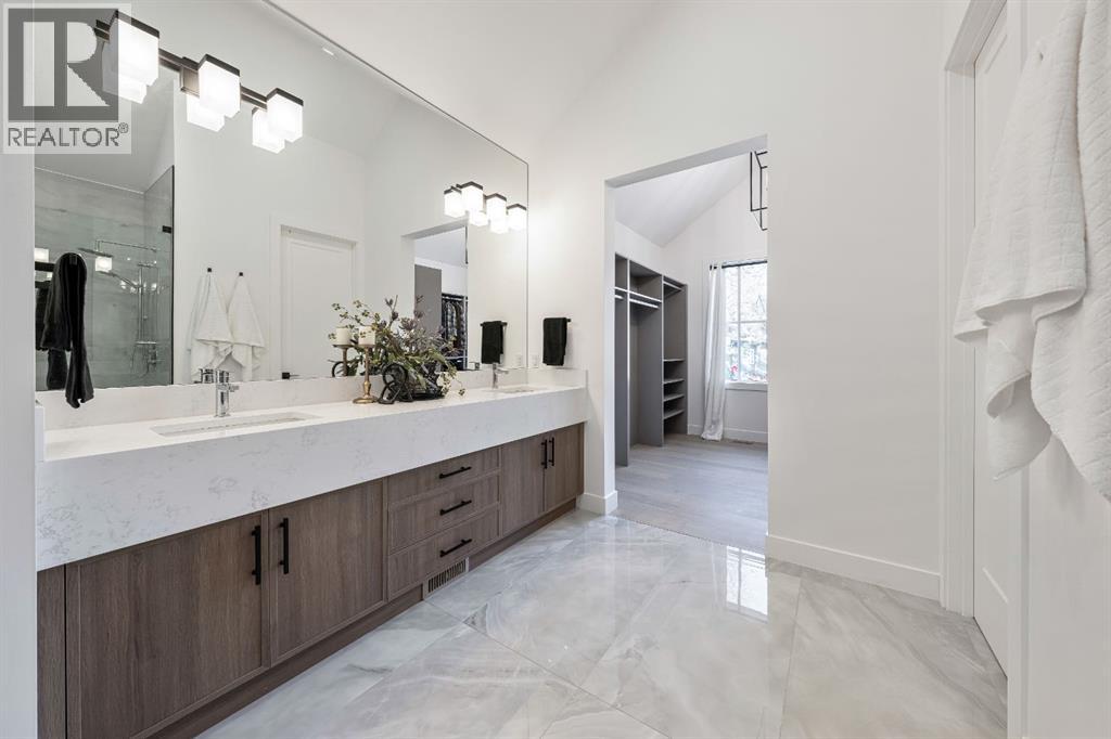 Single Family House for Sale in  Cannon Road NW Charleswood Calgary 