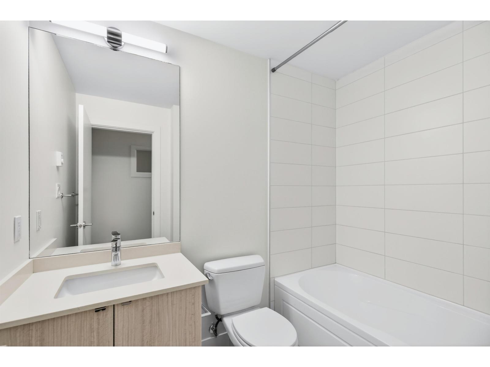 310 6468 195A STREET