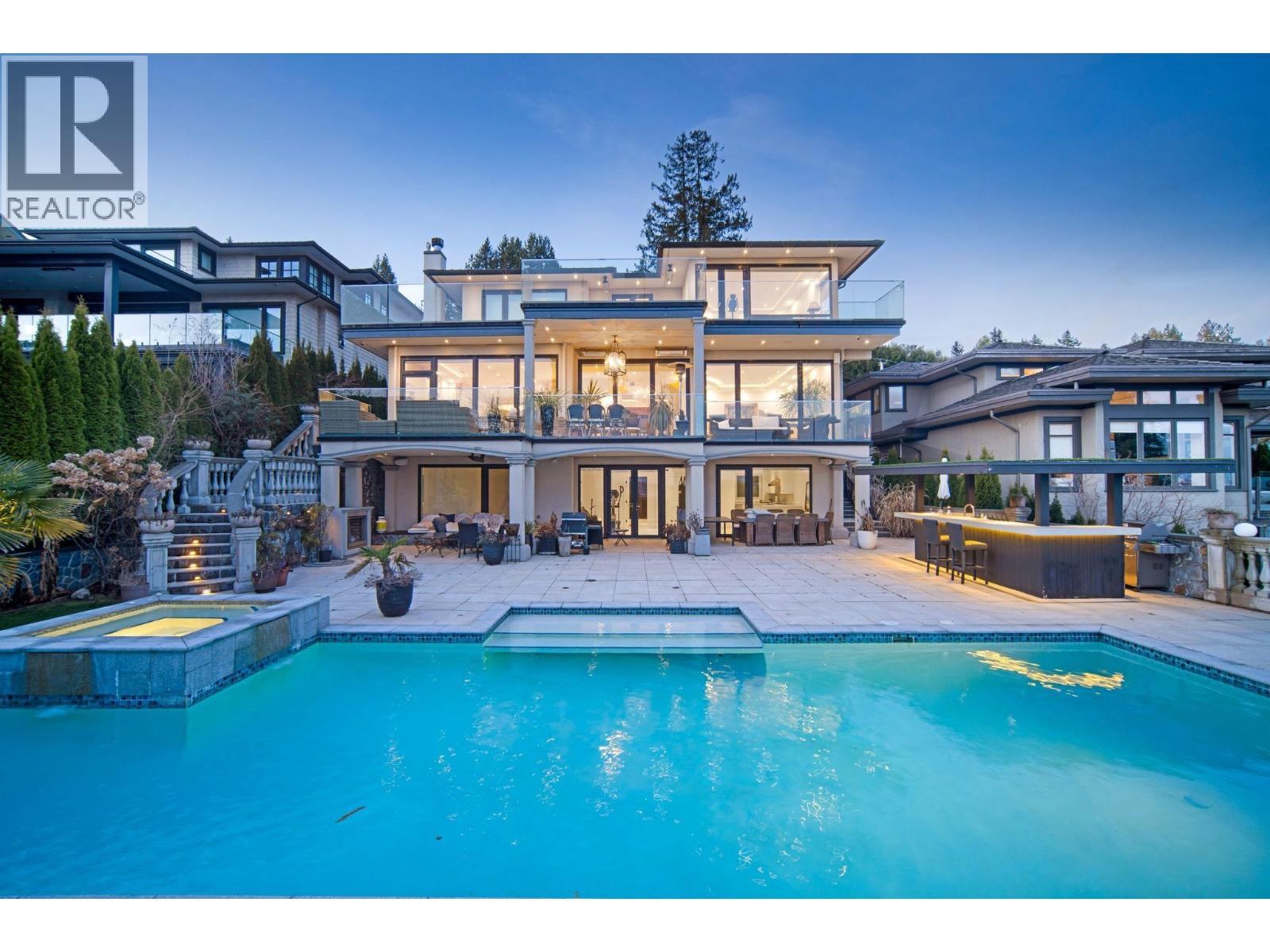 2538 OTTAWA AVENUE, West Vancouver