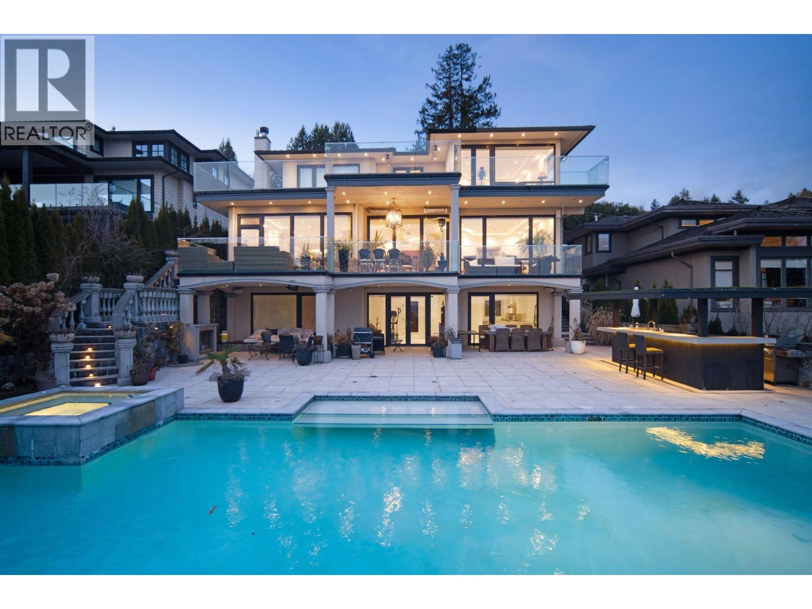2538 OTTAWA AVENUE, West Vancouver