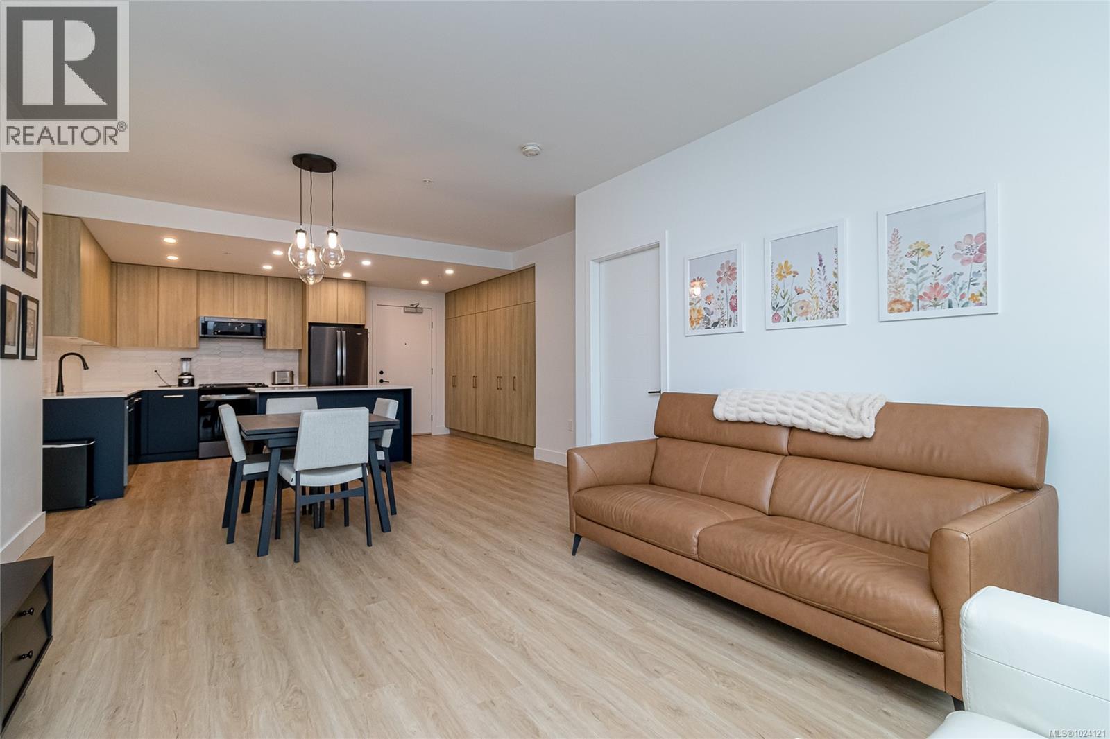 127 920 Reunion Avenue, Langford