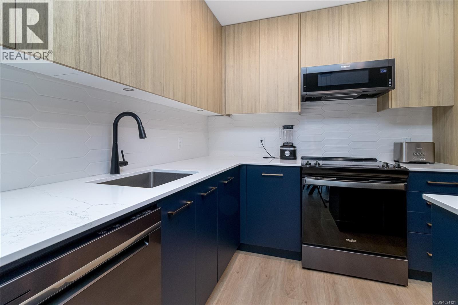 127 920 Reunion Avenue, Langford