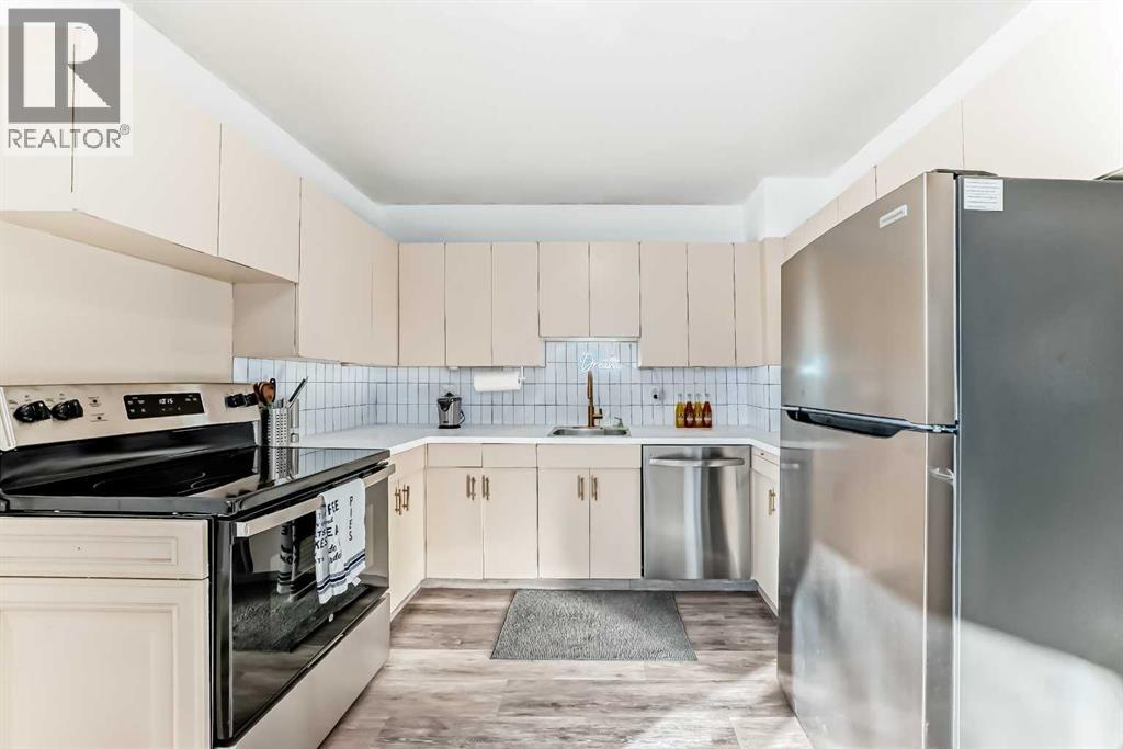 Single Family House Bungalow for Sale in   Avenue NE Tuxedo Park Calgary 