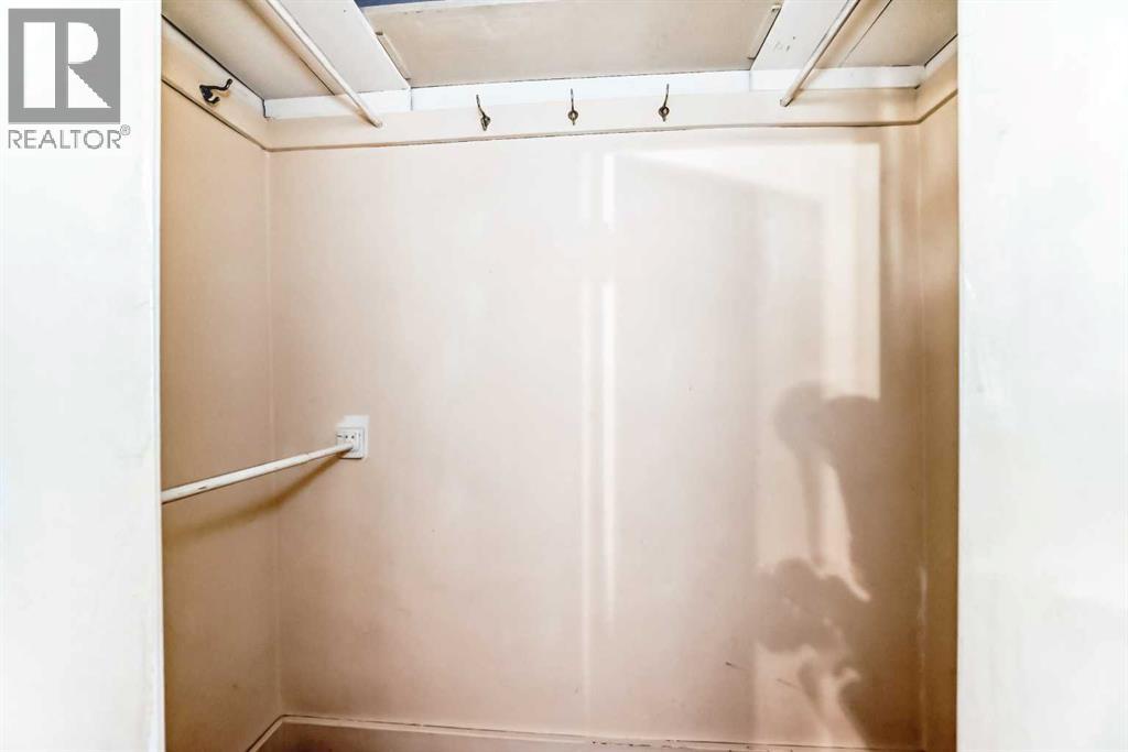 Single Family House Bungalow for Sale in   Avenue NE Tuxedo Park Calgary 