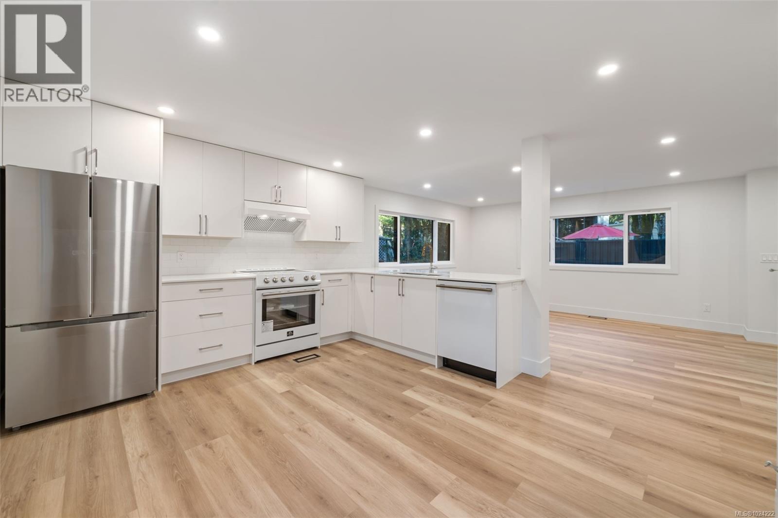 #110 2500 FLORENCE LAKE RD - 12