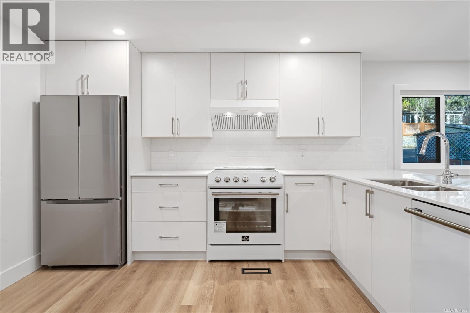 #110 2500 FLORENCE LAKE RD - 6