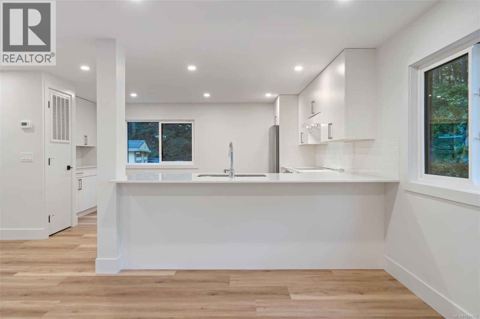 #110 2500 FLORENCE LAKE RD - 9