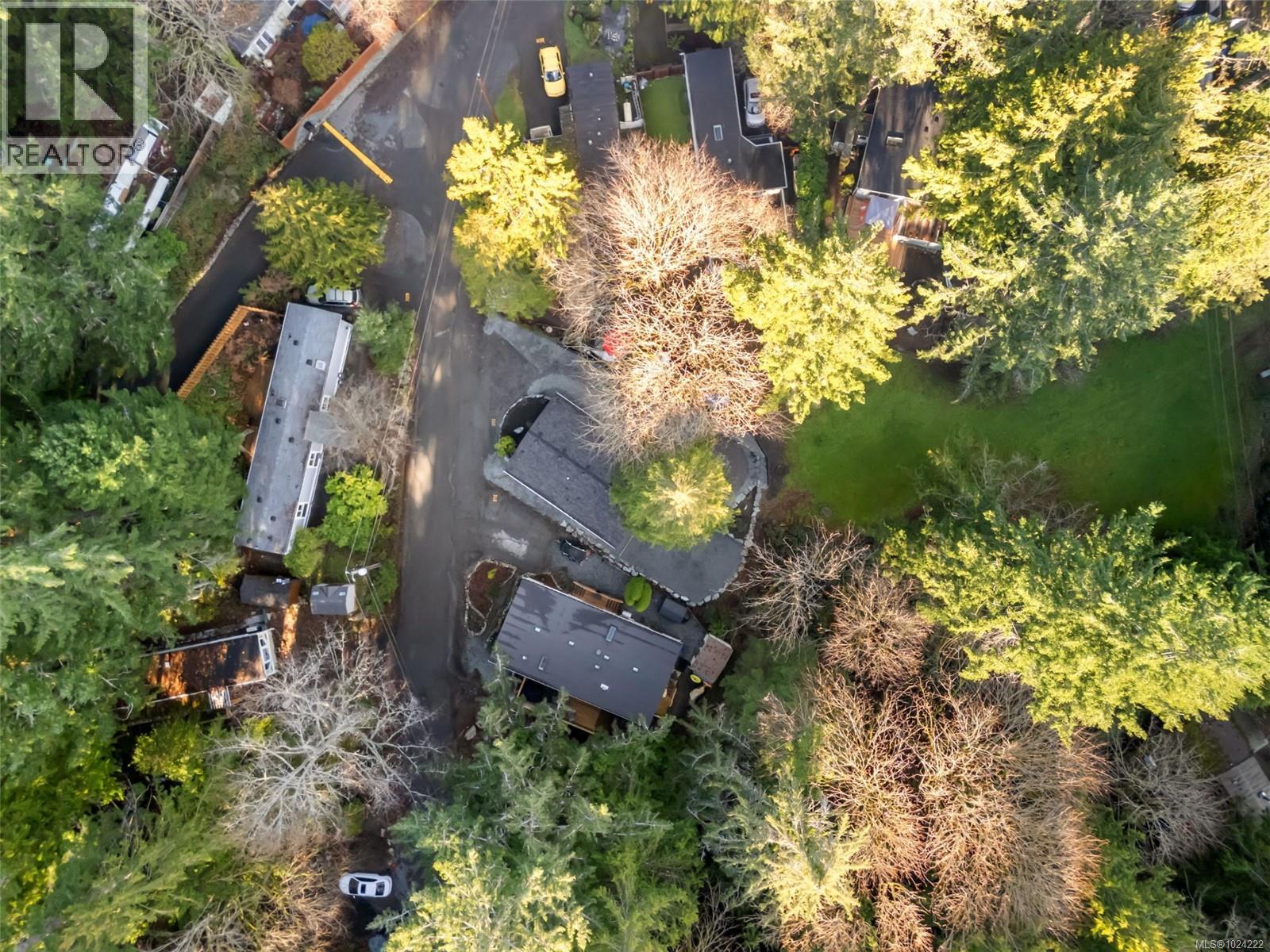 #110 2500 FLORENCE LAKE RD - 32