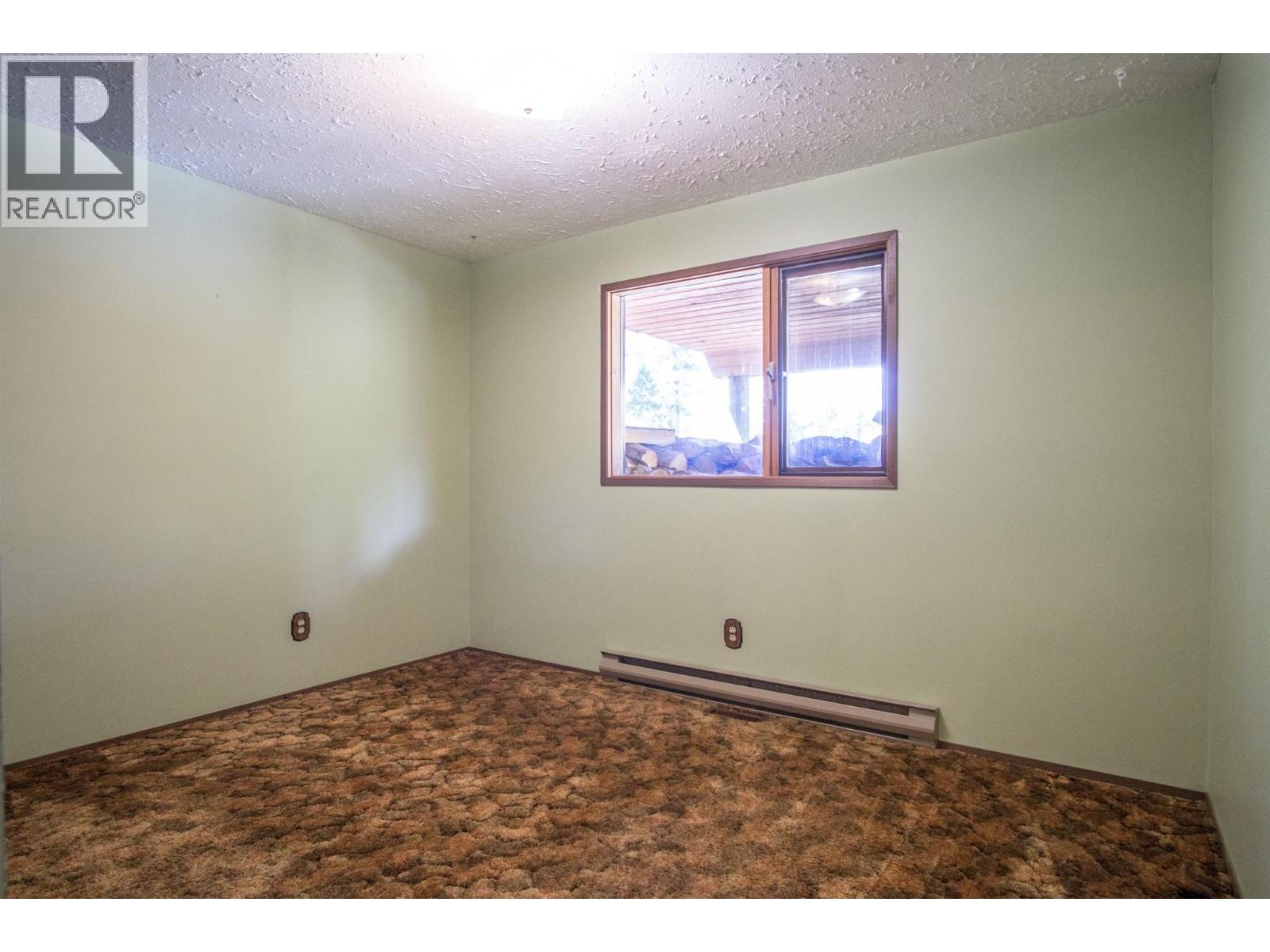 1049 Swansea Road, Invermere