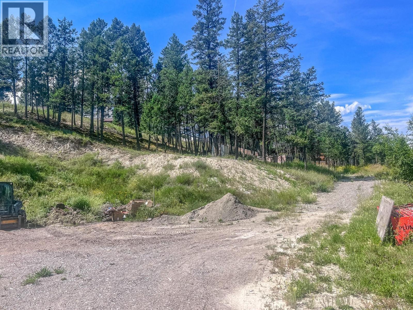 1049 Swansea Road, Invermere