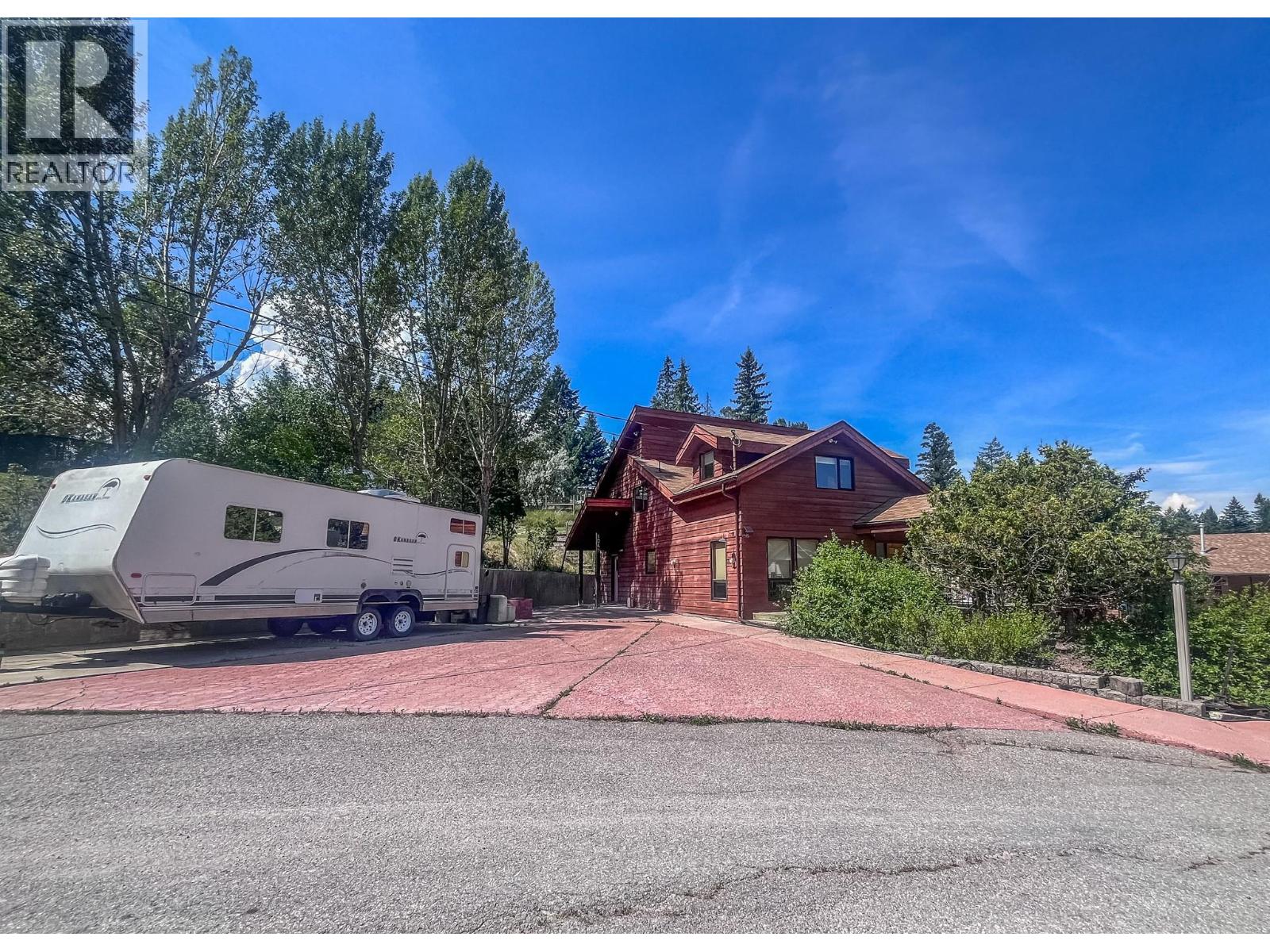 1049 Swansea Road, Invermere