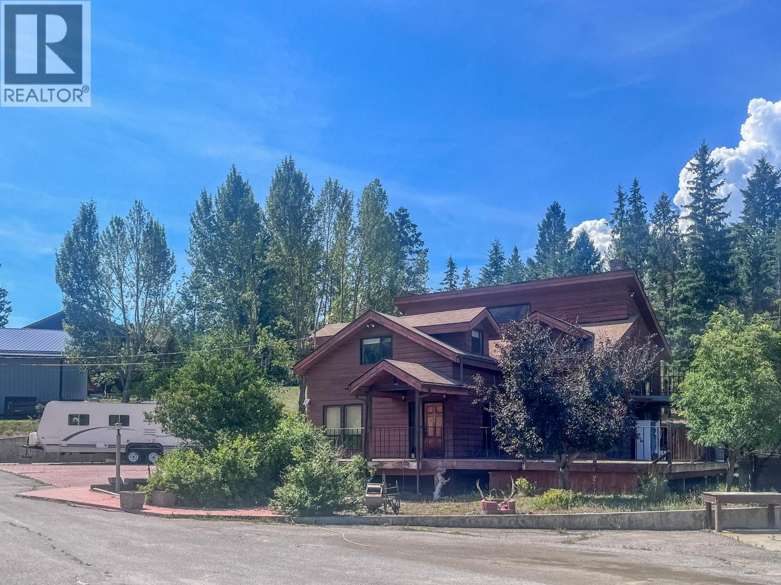 1049 Swansea Road, Invermere