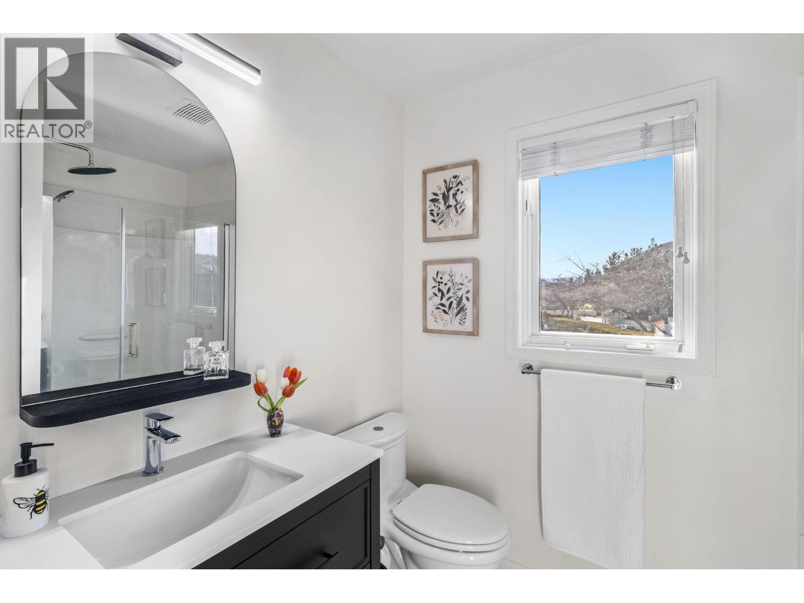 104 445 Yates Road, Kelowna