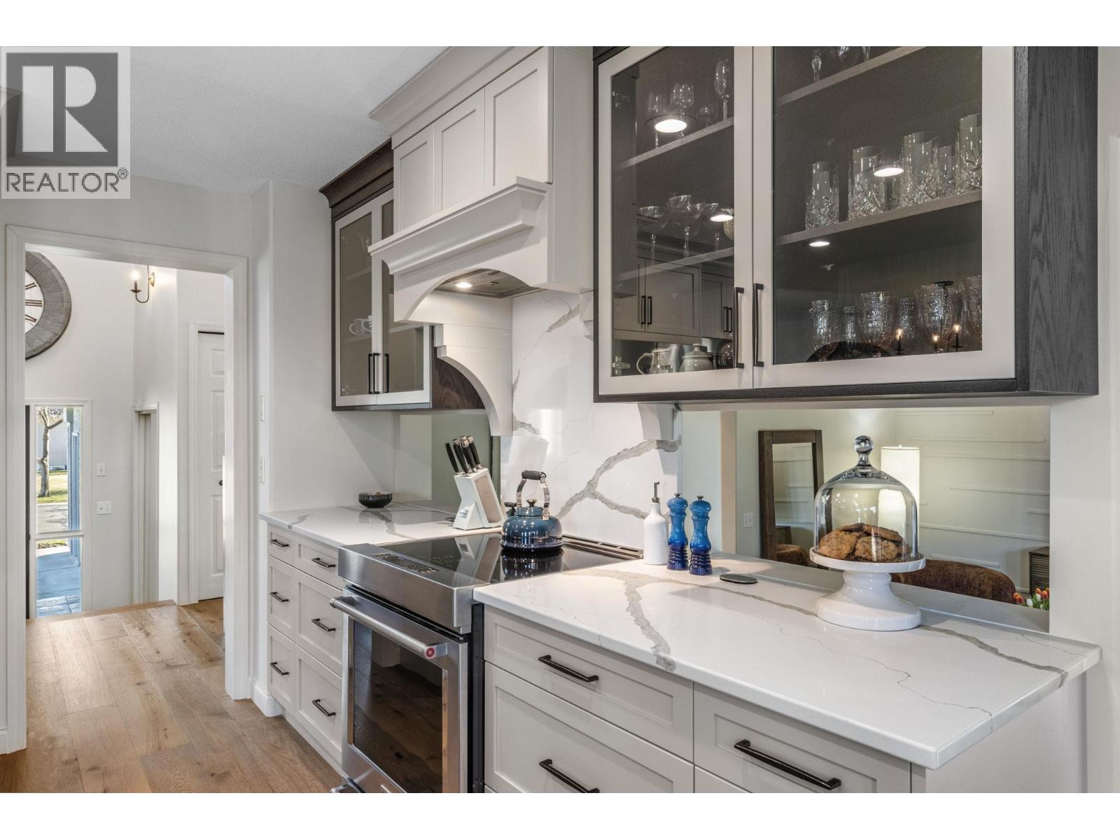 104 445 Yates Road, Kelowna