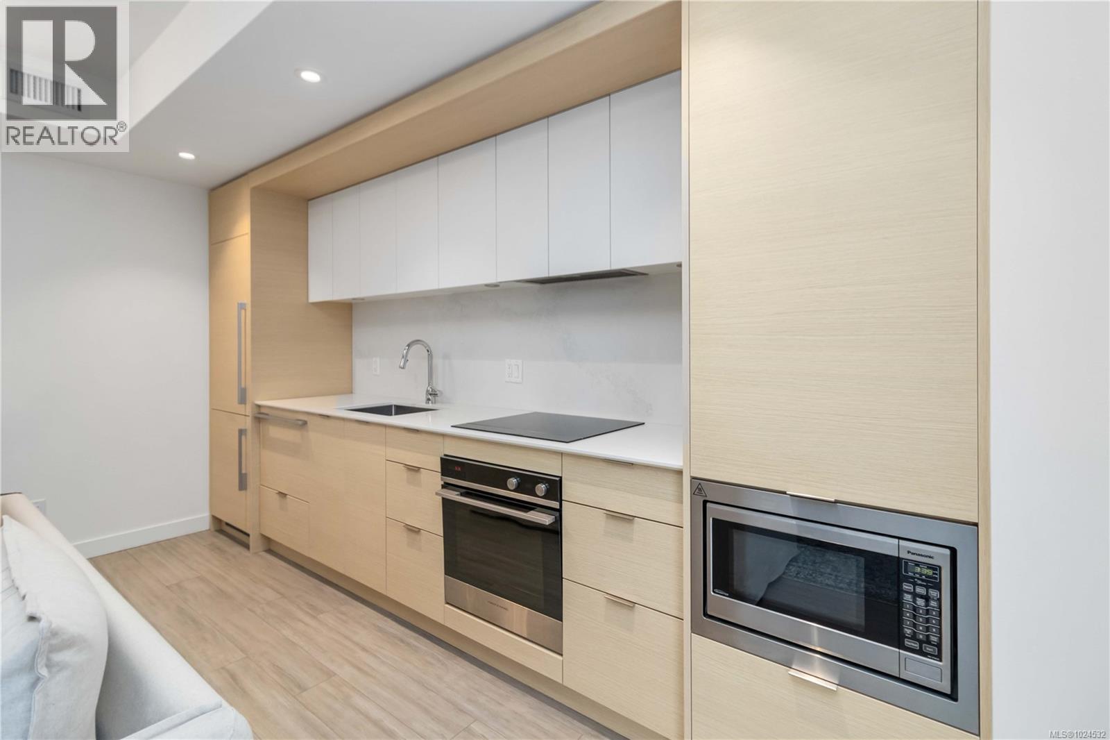 #1204 848 YATES ST - 8