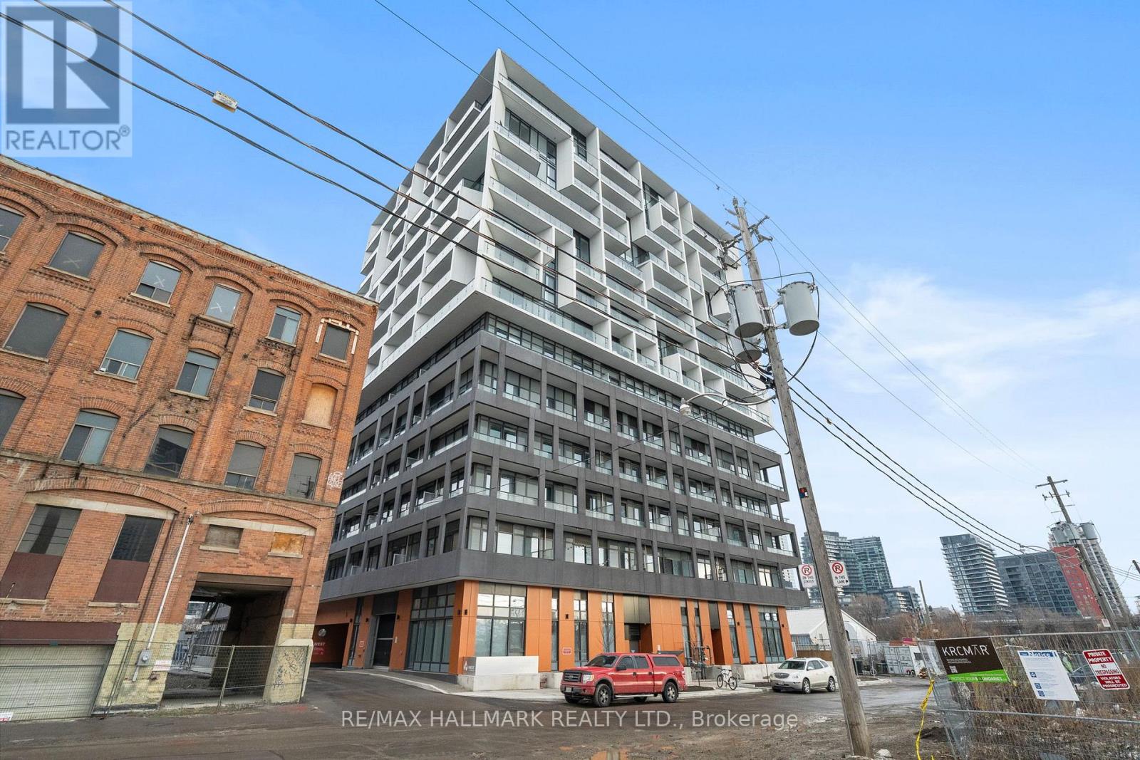 Listing photo of 207 - 9 TECUMSETH STREET
