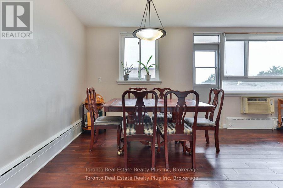 #303 55 NEPTUNE DRIVE - 13
