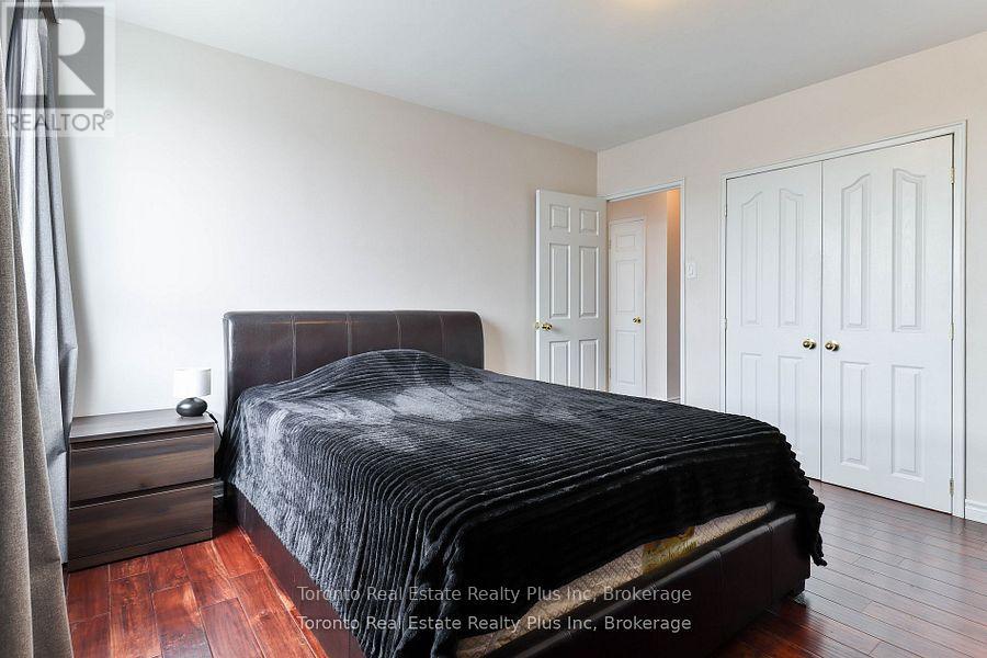 #303 55 NEPTUNE DRIVE - 26