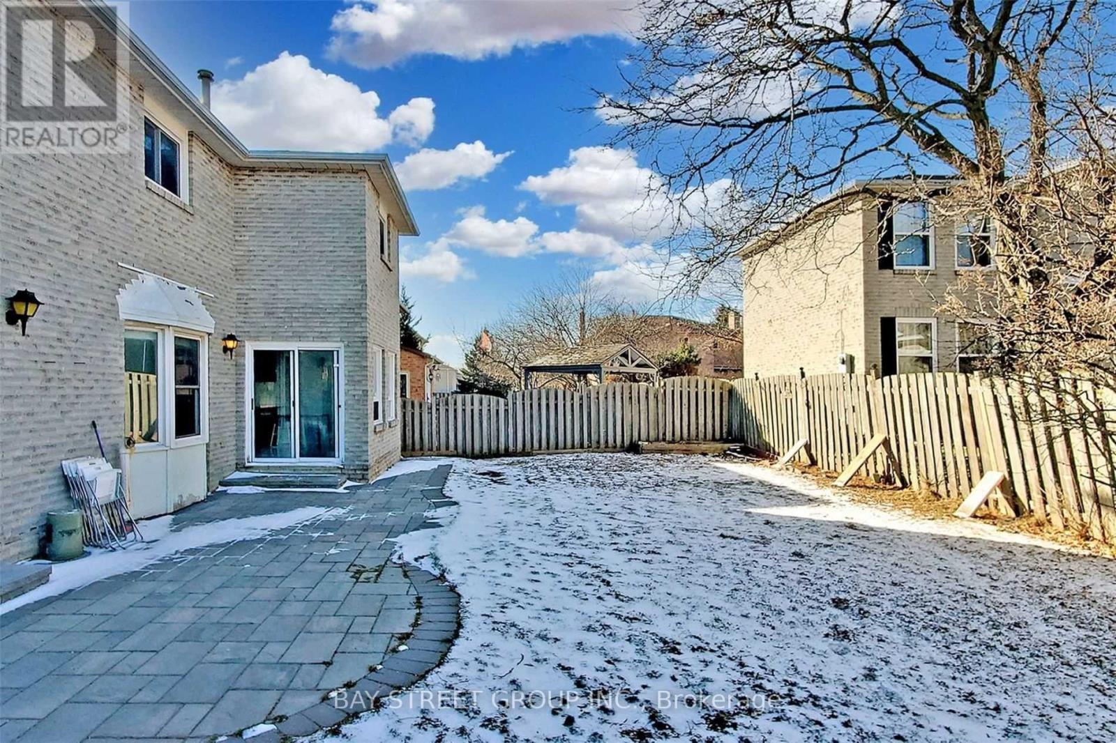189 MARTINDALE AVENUE - 32
