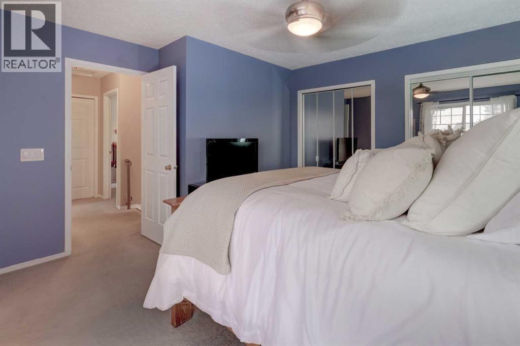 Single Family House for Sale in  Coverdale Court NE Coventry Hills Calgary 